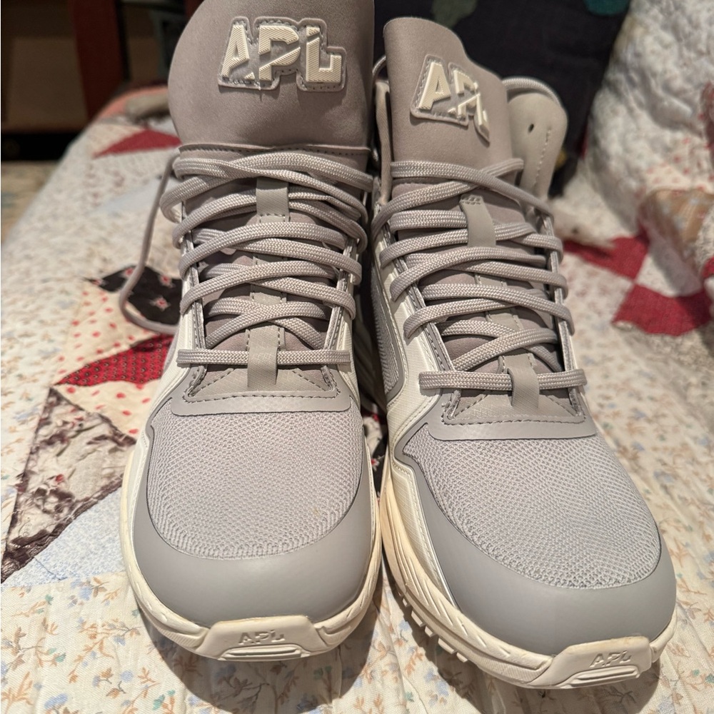 APL Men's Techloom Defender